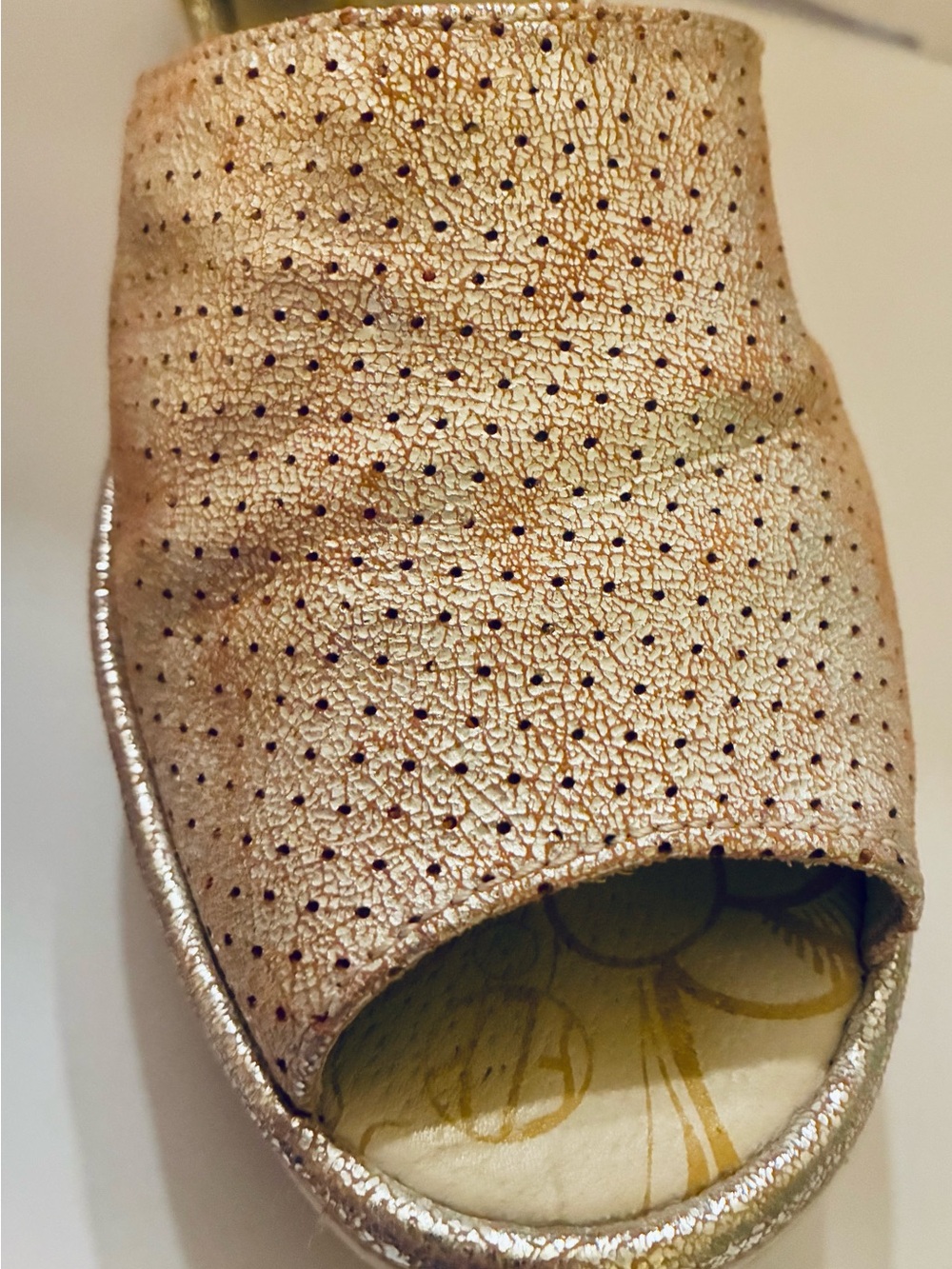 FLY London Metallic Gold Perforated Wedge Sandals “Yake” 39/US 8-8.5 - Picture 5 of 5
